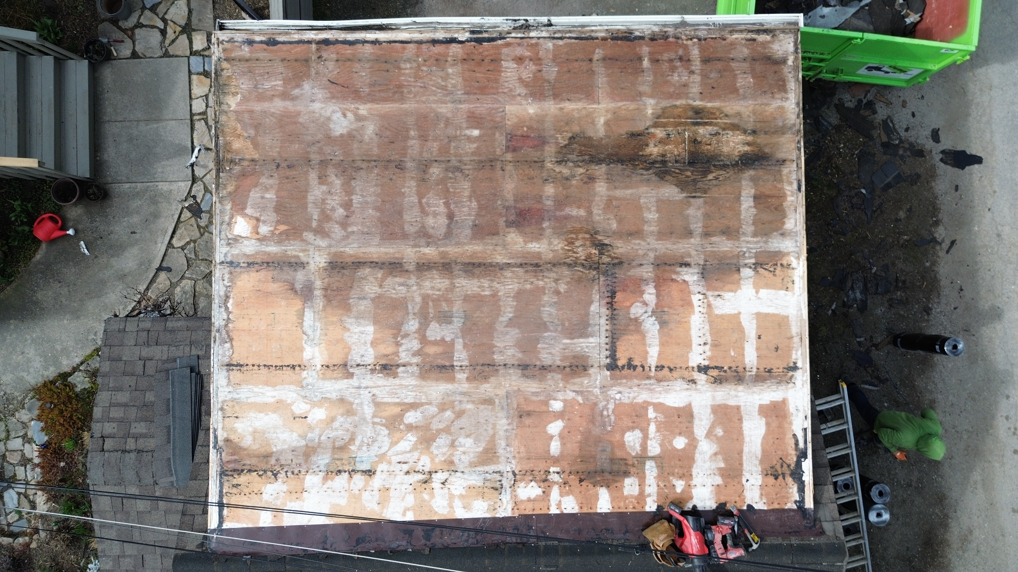 Roof Repair and Sealing Work